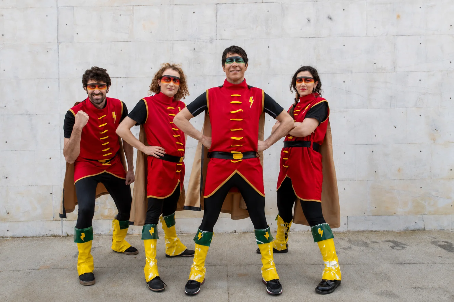 ELS SUPERHEROIS I LA GRAN AVENTURA